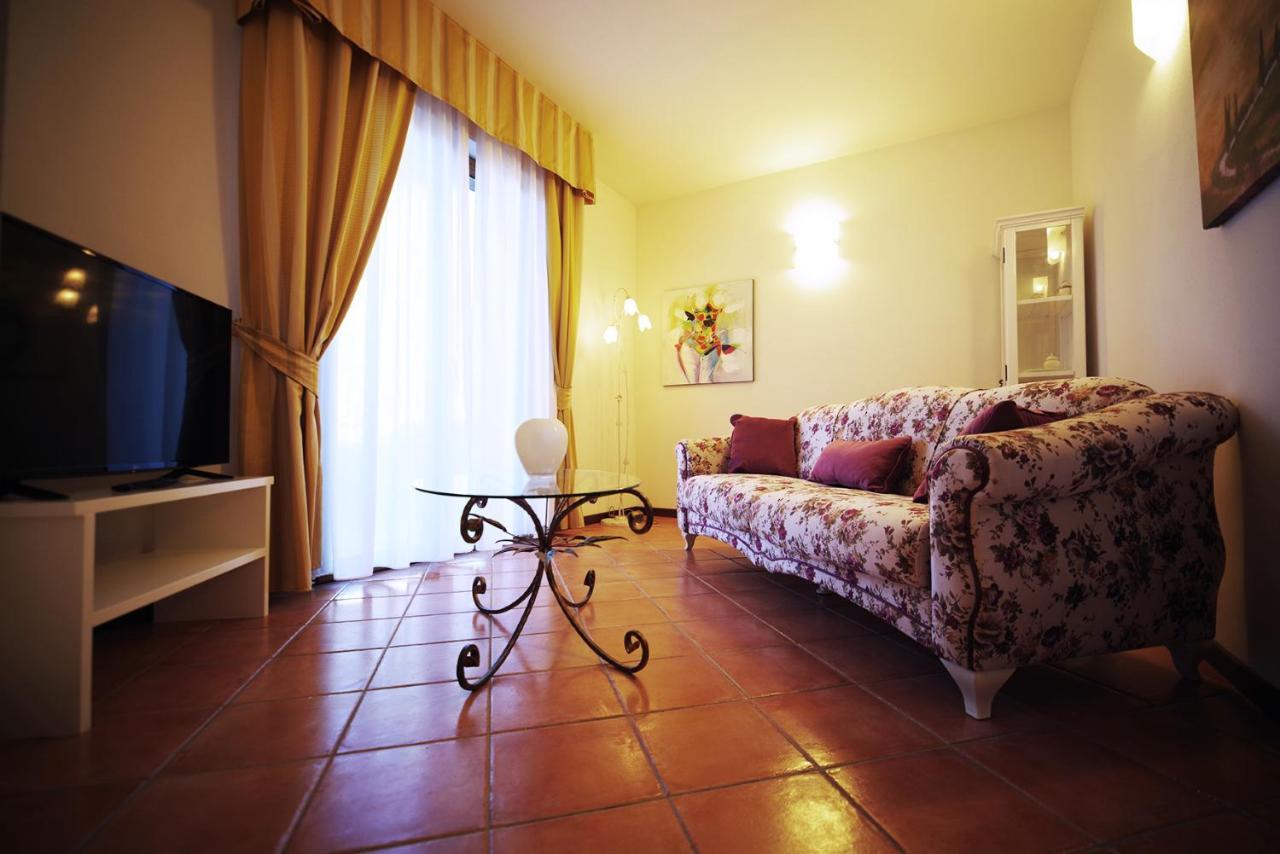 Hotel Ristorante Al Brunello Di Montalcino Eksteriør bilde