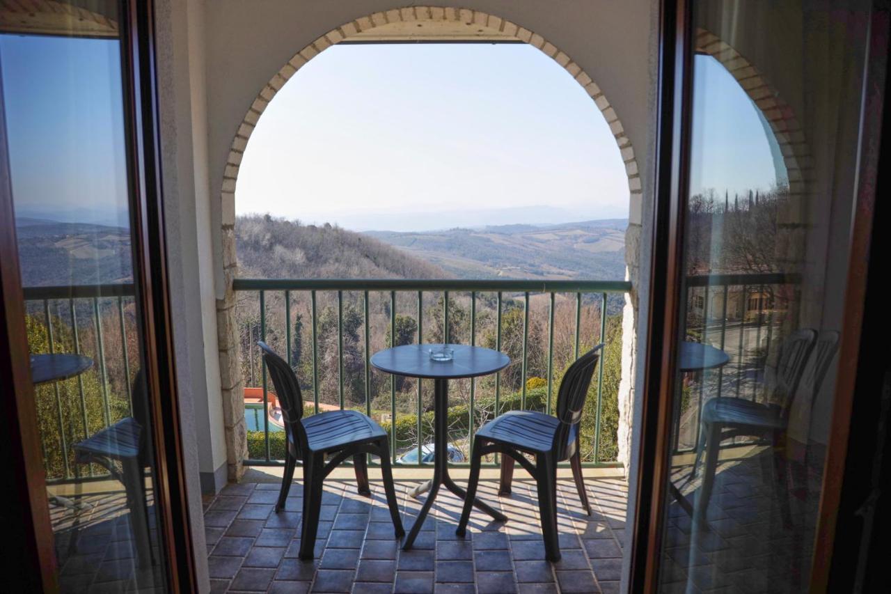 Hotel Ristorante Al Brunello Di Montalcino Eksteriør bilde